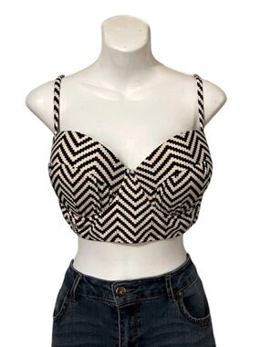 Xhilaration Cream & Black Chevron Pattern Padded Cup Swimsuit Top Sz XL